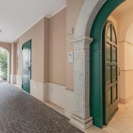 Apartment Bouganville I *