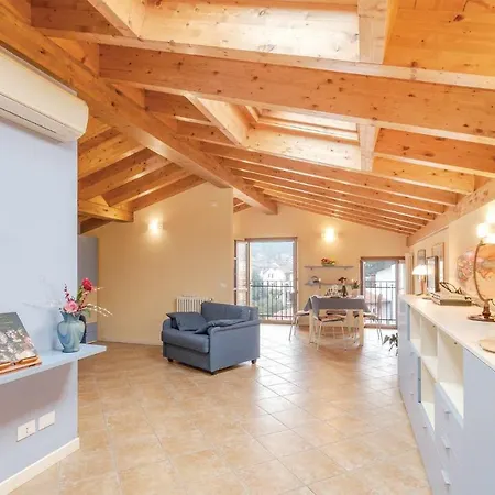 Bouganville I Apartment Salo